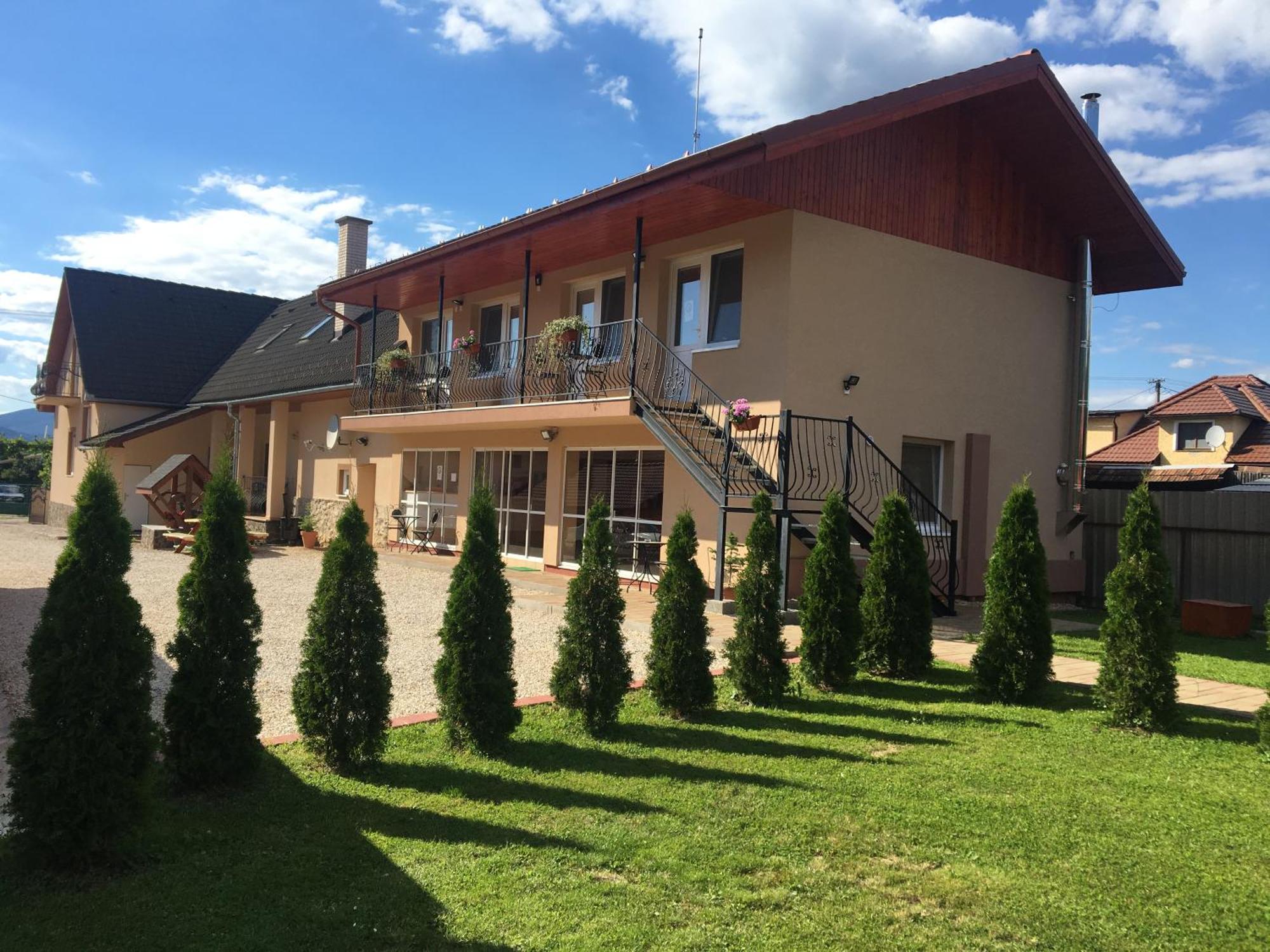 Penzion Bernath Rožňava Buitenkant foto